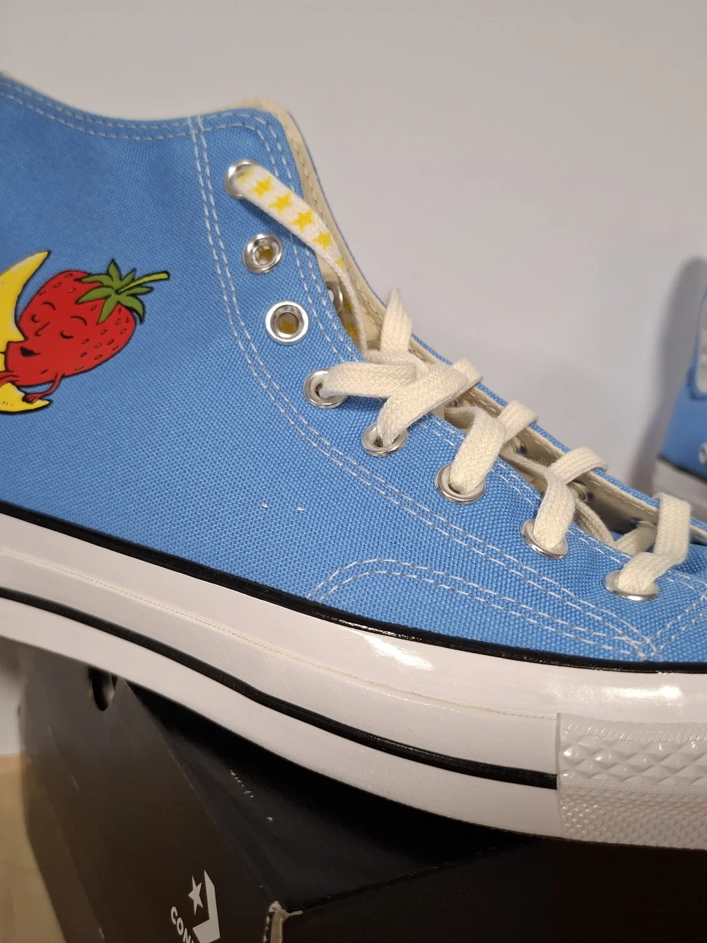 Converse Kids Low-Top Canvas Sneakers in Sky Blue and White